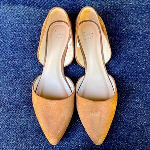 Suede Pointy Flats - Women’s 11